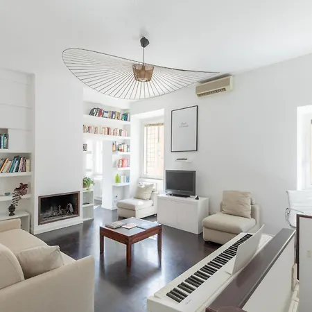 Iflat Colosseum Modern & Peaceful Design Рим